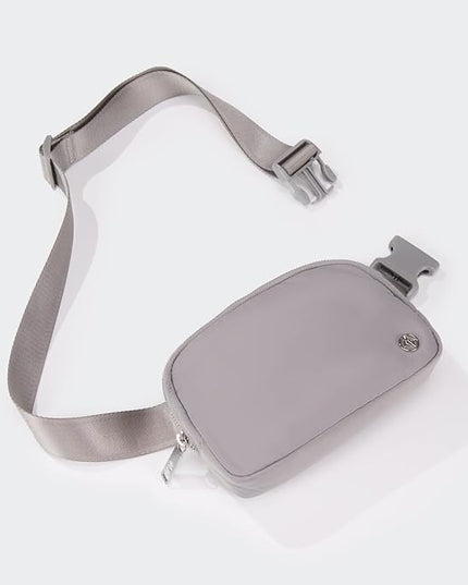 Pander Belt Bag for Women, Fashion Waist Packs, Crossbody Bags with Adjustable Strap (Light Grey).