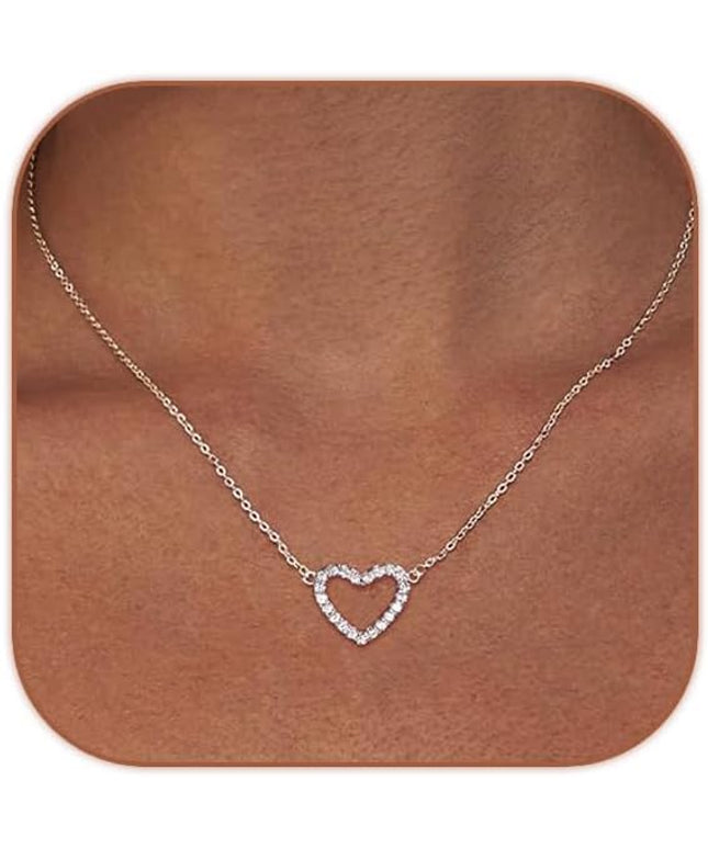 Cute Heart Necklace Dainty 18k Gold Plated Tiny Heart Pendant Choker Necklaces Small Gold Love Open Heart Chain Necklace for Women Simple Gold Necklace for Women Trendy Jewelry