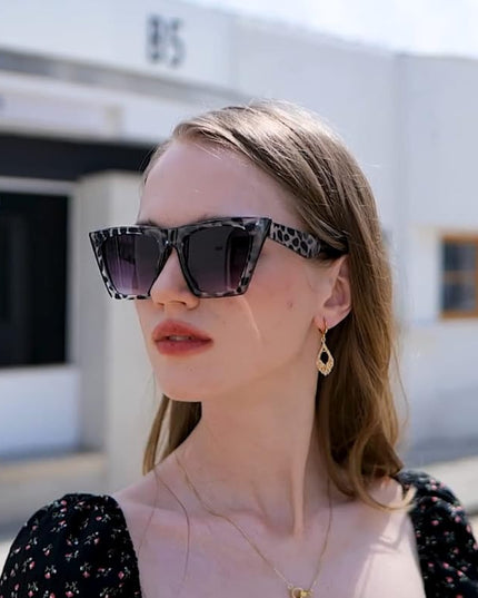 FEISEDY Vintage Square Cat Eye Sunglasses Women Trendy Cateye Sunglasses B2473