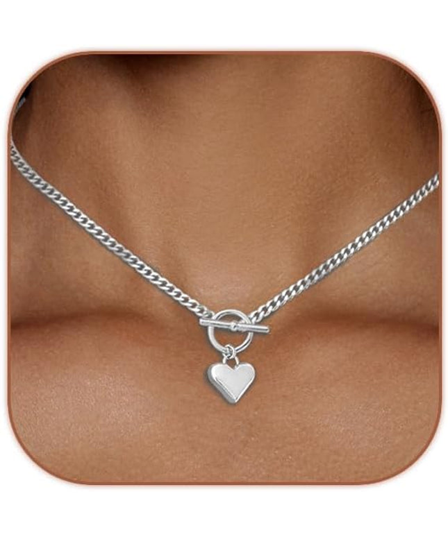Cute Heart Necklace Dainty 18k Gold Plated Tiny Heart Pendant Choker Necklaces Small Gold Love Open Heart Chain Necklace for Women Simple Gold Necklace for Women Trendy Jewelry