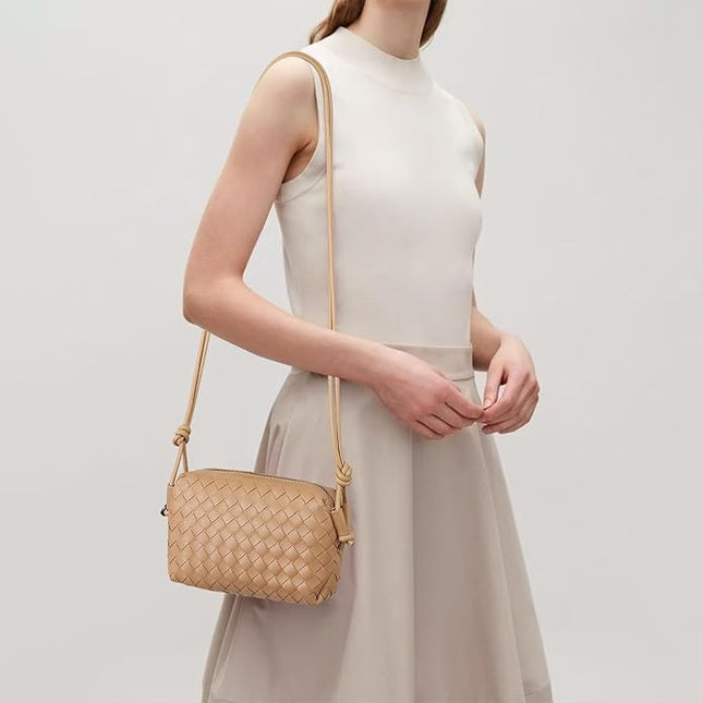 Woven Leather Crossbody Bag,Small Woven Crossbody Purse for Women, Mini braided Clutch Shoulder Handbag,Light Weight