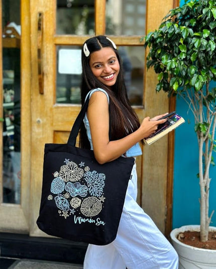 Ecoright Aesthetic Canvas Tote Bag for Women Large Zipper Tote Bags with Pocket, Womens Tote Bag for Yoga, Work, Beach