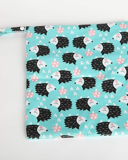 Wet Bag Baby Cloth Diaper Nappy Bag Reusable Washable With Two Zippered Pockets (Hedgehog)