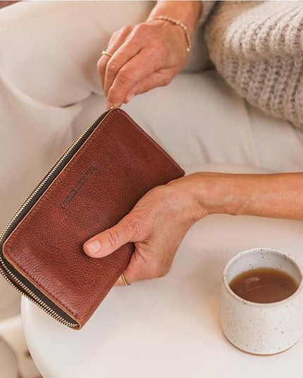 Portland Leather Goods Women's Accordion Zip Wallet – Handcrafted in Durable, Full-Grain Leather – 8 Card Slots & Secure Zippered Pocket – Nutmeg
