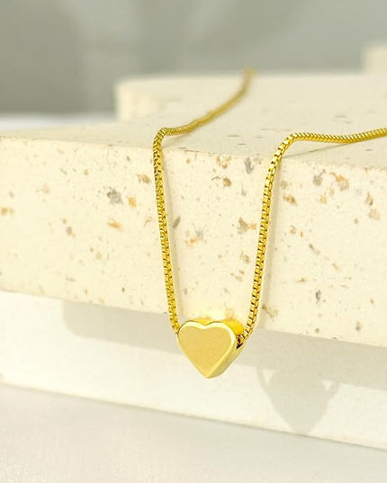 Cute Heart Necklace Dainty 18k Gold Plated Tiny Heart Pendant Choker Necklaces Small Gold Love Open Heart Chain Necklace for Women Simple Gold Necklace for Women Trendy Jewelry
