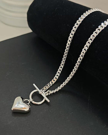 Cute Heart Necklace Dainty 18k Gold Plated Tiny Heart Pendant Choker Necklaces Small Gold Love Open Heart Chain Necklace for Women Simple Gold Necklace for Women Trendy Jewelry