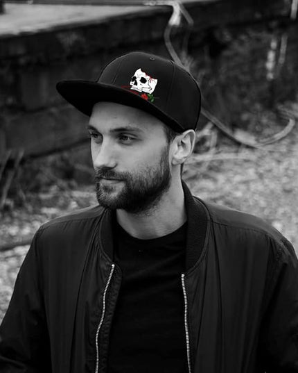 Skull Finger Flat Bill Hats for Men Black Mens Snapback Hat Baseball Cap Fitted Hat Rock N Roll Skeleton Hand Snap Backpack