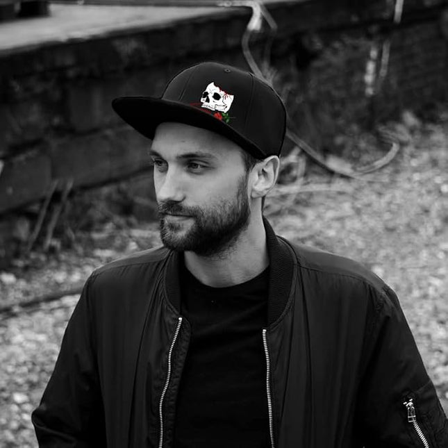 Skull Finger Flat Bill Hats for Men Black Mens Snapback Hat Baseball Cap Fitted Hat Rock N Roll Skeleton Hand Snap Backpack