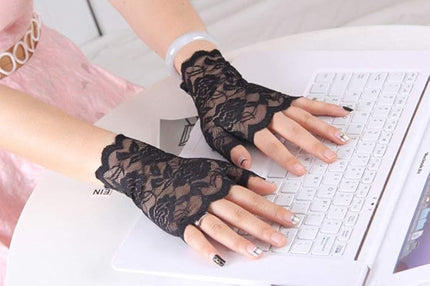 Women's Short Lace Gloves Fingerless for Driving Wedding Wrist Length Bridal Prom Gloves