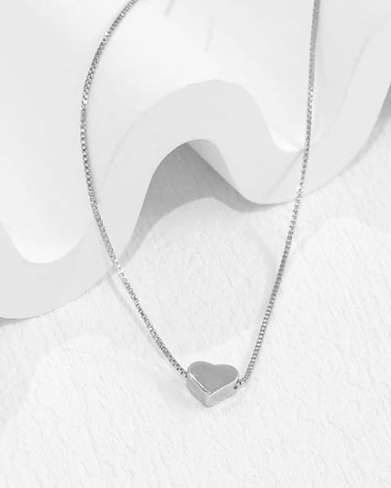 Cute Heart Necklace Dainty 18k Gold Plated Tiny Heart Pendant Choker Necklaces Small Gold Love Open Heart Chain Necklace for Women Simple Gold Necklace for Women Trendy Jewelry
