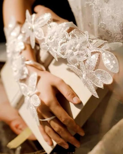 Floral Lace Fingerless Gloves,Women's Length Gloves,White Beadwork Brides Hand Sleeve for Wedding Opera Tea Party