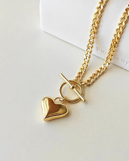 Cute Heart Necklace Dainty 18k Gold Plated Tiny Heart Pendant Choker Necklaces Small Gold Love Open Heart Chain Necklace for Women Simple Gold Necklace for Women Trendy Jewelry