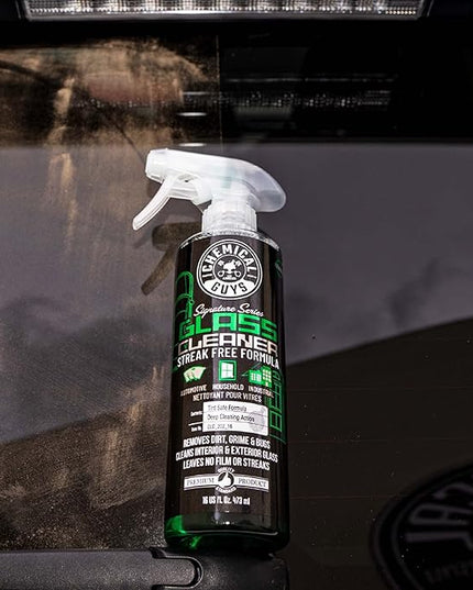 Chemical Guys CLD_202 Signature Series Glass Cleaner (Works on Glass, Windows, Mirrors, Navigation Screens & More; Car, Truck, SUV and Home Use), Ammonia Free & Safe on Tinted Windows, 128 fl oz