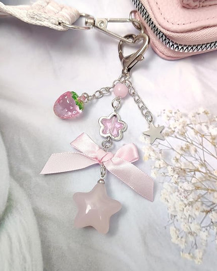 Keychain for Women Gold Bow Angel Wings KeyChains Novel Star Heart Strawberry Racket Pendants Bag Charm Key Chains