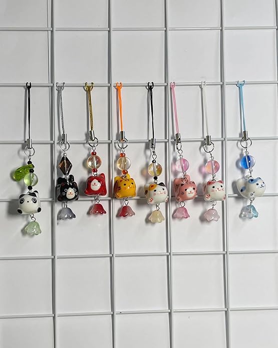 Agromusk Cat Phone Charms,Cute Lucky Kitty Beaded with Flower Phone Strap,Kawaii Y2K Bag Decor Aesthetic Cat Charm Accessories