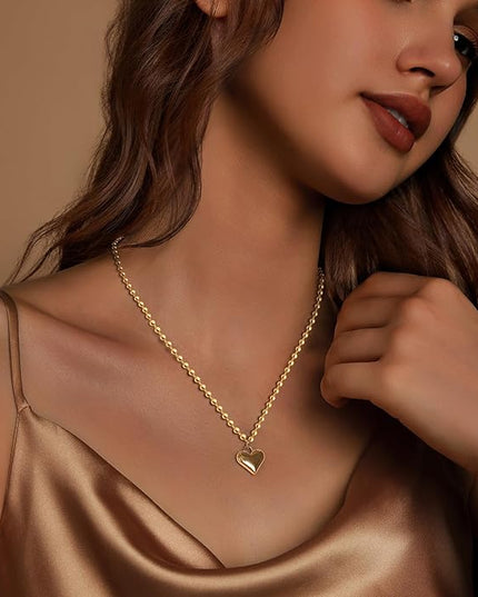 Cute Heart Necklace Dainty 18k Gold Plated Tiny Heart Pendant Choker Necklaces Small Gold Love Open Heart Chain Necklace for Women Simple Gold Necklace for Women Trendy Jewelry