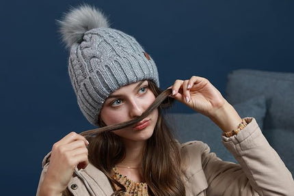 REDESS Women Winter Pompom Beanie Hat with Warm Fleece Lined, Thick Slouchy Snow Knit Skull Ski Cap