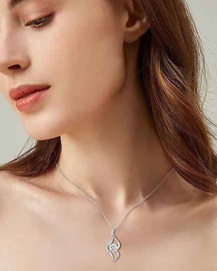 G&GEMSJEW Heart Necklaces for Women, 1-2 Carats Moissanite, 18K White Gold-Plated 925 Sterling Silver Round Brilliant Cut Moissanite Imitation Diamond Necklaces, Jewelry Gifts for Christmas Valentine's Day,Anniversary Present for Wife Women