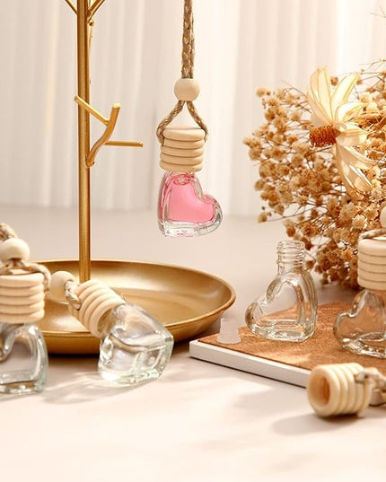 BBTO 200 Pcs Hanging Car Diffuser Bottles Bulk, Empty Clear Glass Air Freshener Bottles with Wooden Cap for Perfume Essential Oils Fragrance Aromatherapy Ornament(Heart)