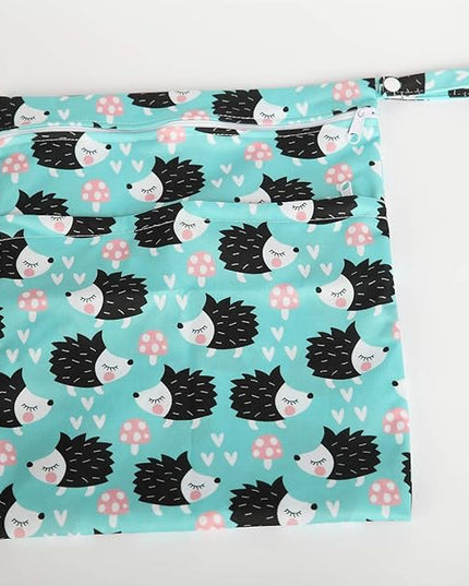 Wet Bag Baby Cloth Diaper Nappy Bag Reusable Washable With Two Zippered Pockets (Hedgehog)