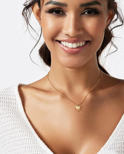 Cute Heart Necklace Dainty 18k Gold Plated Tiny Heart Pendant Choker Necklaces Small Gold Love Open Heart Chain Necklace for Women Simple Gold Necklace for Women Trendy Jewelry