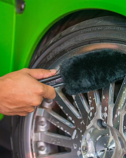 Chemical Guys Gerbil Wheel and Rim Cleaning Brush - Soft Natural Bristle Detailing Tool for Tires, Exhausts & Delicate Surfaces - Wheel Cleaner Brush to Safely Clean Brake Dust, Grime and Dirt, 1 Pack