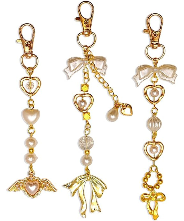 Keychain for Women Gold Bow Angel Wings KeyChains Novel Star Heart Strawberry Racket Pendants Bag Charm Key Chains