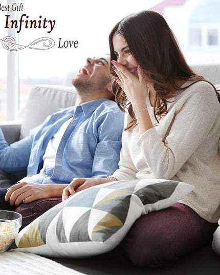 Desimtion Gifts for Women Mom, Infinity Love Bracelets for Women, Valentines Day Birthday Jewelry Gifts for Her Girls Girlfriend Mom Wife from Daughter Son