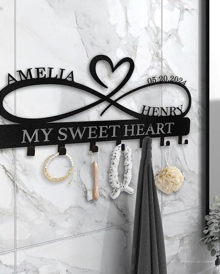Dyoart Personalized Key Holder Wall Mount, Custom Couple's Name Key Holder for Wall, Love Shape Wedding Couple Gifts, Metal Key Rack Coat Rack, Key Rack Organizer for Bedroom Hallway Decor