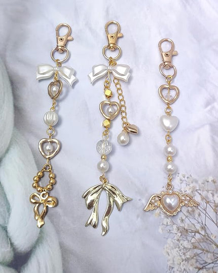 Keychain for Women Gold Bow Angel Wings KeyChains Novel Star Heart Strawberry Racket Pendants Bag Charm Key Chains