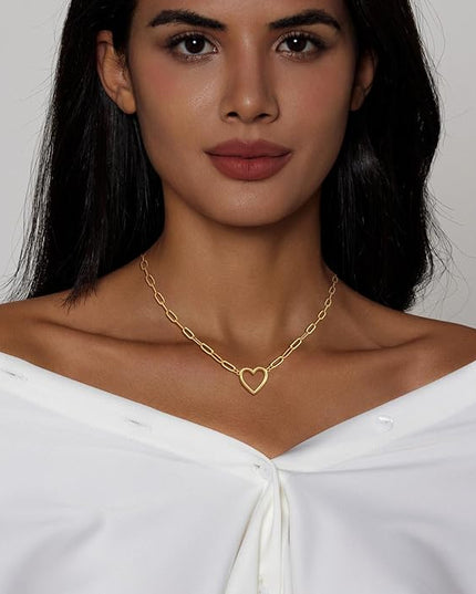 Cute Heart Necklace Dainty 18k Gold Plated Tiny Heart Pendant Choker Necklaces Small Gold Love Open Heart Chain Necklace for Women Simple Gold Necklace for Women Trendy Jewelry
