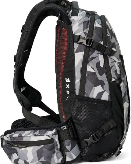USWE Shred 25L Backpack, a High End Daypack for MTB, E-MTB, Mountain Bike, Camo/Black