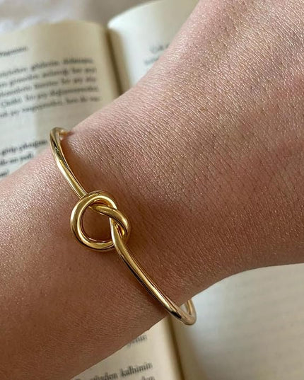 18K Gold Plated Bracelets for Women Dainty Gold Bangle Cuff Bracelets Non Tarnish Love Friendship Jewelry Gifts