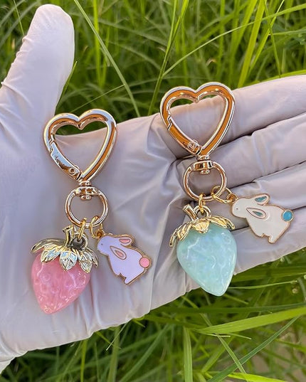 Agromusk Cute Strawberry Keychain,Bag Charms,Kawaii Heart Flower Daisy Key chains Accessories Decor for Girls Purse Gift