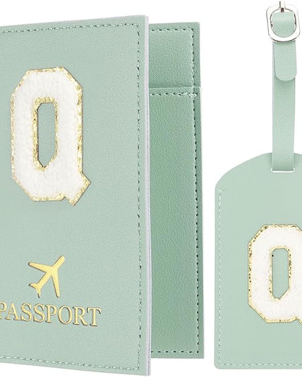 PATIKIL Passport Holder for Travel, Initial Passport Cover and Luggage Tag Set with Alphabet Chenille Letter Patch Travel Wallet Bag Suitcase Identifier for Women Family Travel Green Q