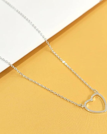 Cute Heart Necklace Dainty 18k Gold Plated Tiny Heart Pendant Choker Necklaces Small Gold Love Open Heart Chain Necklace for Women Simple Gold Necklace for Women Trendy Jewelry