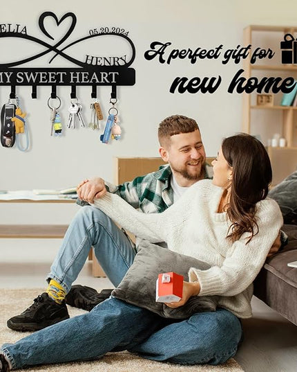 Dyoart Personalized Key Holder Wall Mount, Custom Couple's Name Key Holder for Wall, Love Shape Wedding Couple Gifts, Metal Key Rack Coat Rack, Key Rack Organizer for Bedroom Hallway Decor