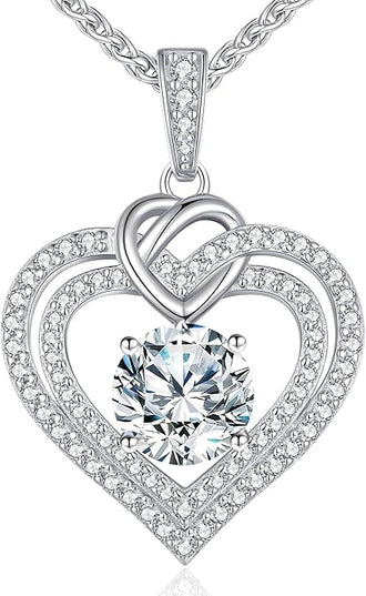 OOBEE Moissanite Heart Necklaces for Women, 1- 4 Carat Moissanite 925 Sterling Silver Gold Plating Fine Women Necklace，Ideal Anniversary Birthday Christmas Valentine Mothers Day Jewelry Gifts for Mom Wife Her Girlfriend