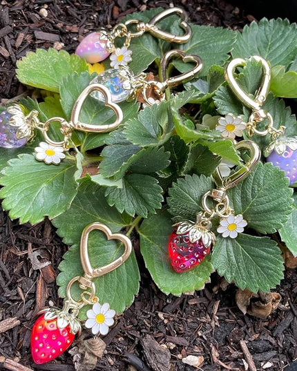 Agromusk Cute Strawberry Keychain,Bag Charms,Kawaii Heart Flower Daisy Key chains Accessories Decor for Girls Purse Gift