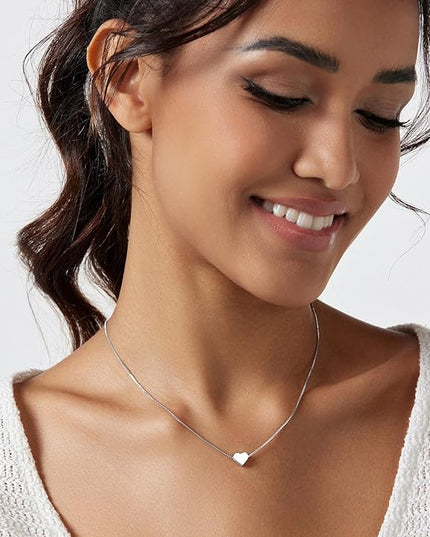 Cute Heart Necklace Dainty 18k Gold Plated Tiny Heart Pendant Choker Necklaces Small Gold Love Open Heart Chain Necklace for Women Simple Gold Necklace for Women Trendy Jewelry