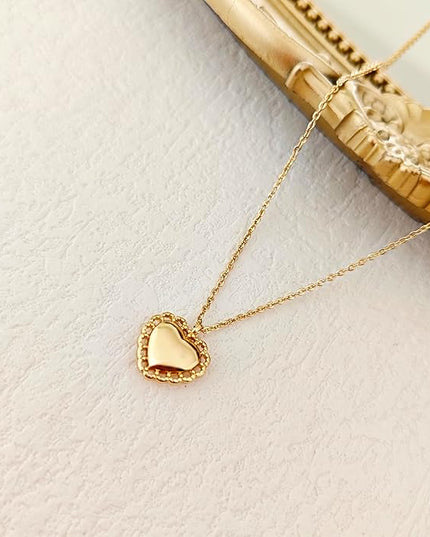 Cute Heart Necklace Dainty 18k Gold Plated Tiny Heart Pendant Choker Necklaces Small Gold Love Open Heart Chain Necklace for Women Simple Gold Necklace for Women Trendy Jewelry