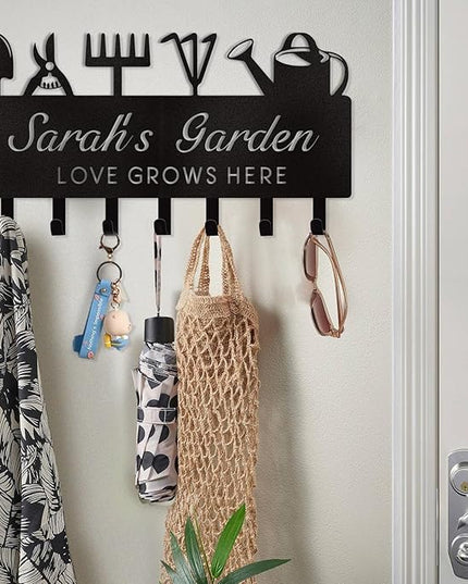Dyoart Personalized Key Holder for Wall, Custom Name Wall Mounted Black Key Hanger with Horticultural Garden Design, Key Racks Organizer for Hallway Entryway Front Door Storeroom Decor