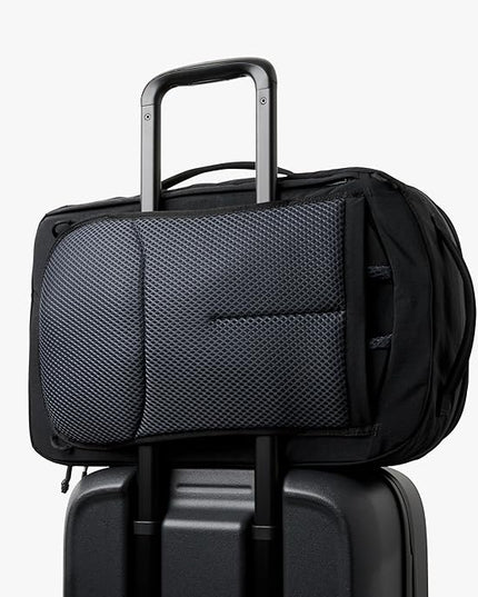 Bellroy Lite Travel Pack 30L (carry-on backpack, travel backpack for international travelers, with laptop pocket, interior packing cells and tuck-away shoulder straps) - Black