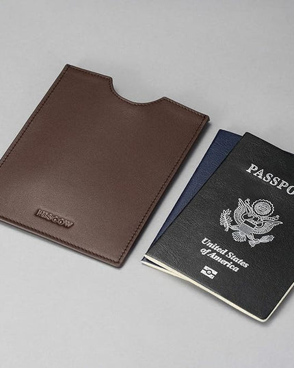 HISCOW Minimalist Passport Sleeve - Italian Calfskin (Brown)