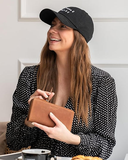 BERLINER BAGS Vintage Genuine Leather Wallet Margo, RFID Blocking Credit Card Holder, Slim Womens Wallet, Zip Around Wallet for 13 Cards and ID window, Bills, Coins - Brown
