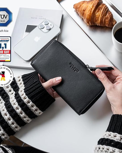 BERLINER BAGS Premium Genuine Leather Wallet Margo, RFID Blocking Credit Card Holder, Slim Womens Wallet, Zip Around Wallet for 13 Cards and ID window, Bills, Coins - Black