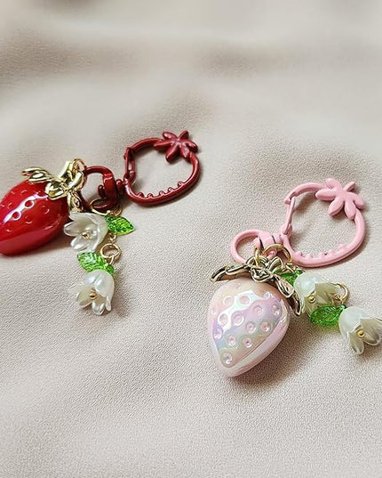 Agromusk Cute Strawberry Keychain,Bag Charms,Kawaii Heart Flower Daisy Key chains Accessories Decor for Girls Purse Gift