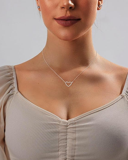 Cute Heart Necklace Dainty 18k Gold Plated Tiny Heart Pendant Choker Necklaces Small Gold Love Open Heart Chain Necklace for Women Simple Gold Necklace for Women Trendy Jewelry