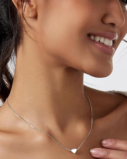 Cute Heart Necklace Dainty 18k Gold Plated Tiny Heart Pendant Choker Necklaces Small Gold Love Open Heart Chain Necklace for Women Simple Gold Necklace for Women Trendy Jewelry