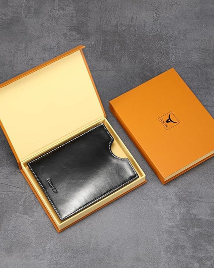 HISCOW Minimalist Passport Sleeve - Italian Calfskin (Antiqued Black)